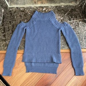 5/$25 Poof Sweater Cold Shoulder Size M